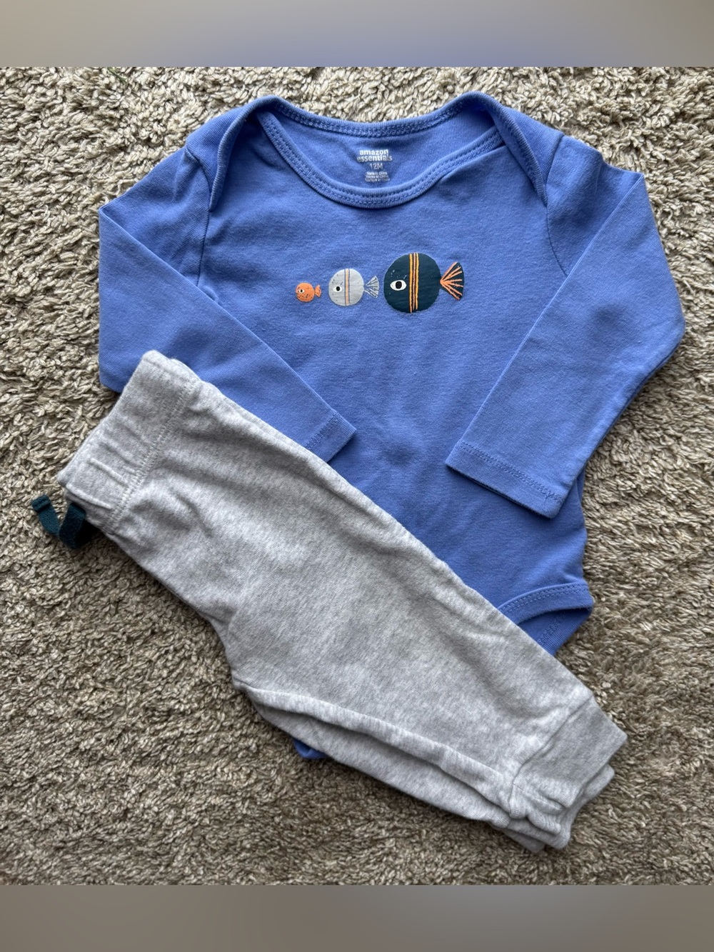 Amazon Essentials Baby Outfit 12M Fish Bodysuit + Jogger Pants Set 100% Cotton